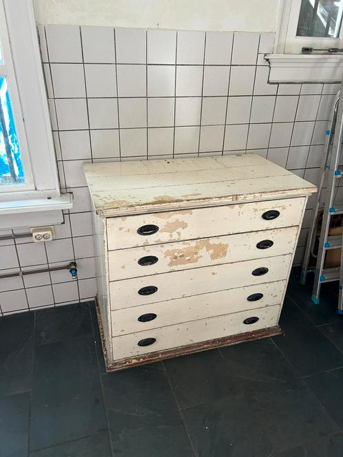 Karakteristieke ladekast van massief hout, Huis en Inrichting, Kasten | Ladekasten, Gebruikt, Minder dan 100 cm, 100 tot 150 cm