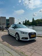 Audi A1 Sportback 1.0 TFSI Adrenalin – Wit met zwart dak, Voorwielaandrijving, A1, Leder en Stof, Origineel Nederlands