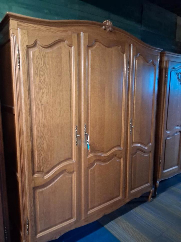 Barok eiken 3 deurs linnenkast kleerkast queen anne stijl, Antiek en Kunst, Curiosa en Brocante, Ophalen of Verzenden