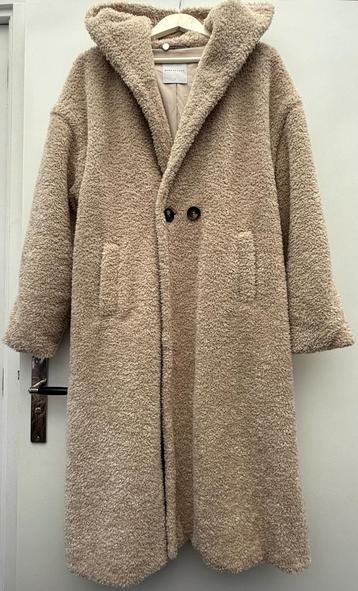 Lange teddy winterjas met capuchon  beschikbaar voor biedingen