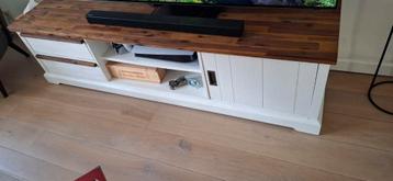 Tv meubel  beschikbaar voor biedingen