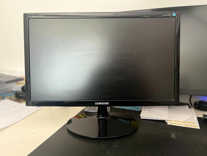 SAMSUNG computerscherm / monitor / beeldscherm 22" (54cm), Computers en Software, Monitoren, Gebruikt, 60 Hz of minder, LED, Ophalen of Verzenden
