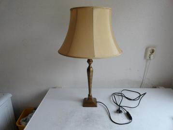 Schemerlamp, tafellamp, robuust en vintage  beschikbaar voor biedingen