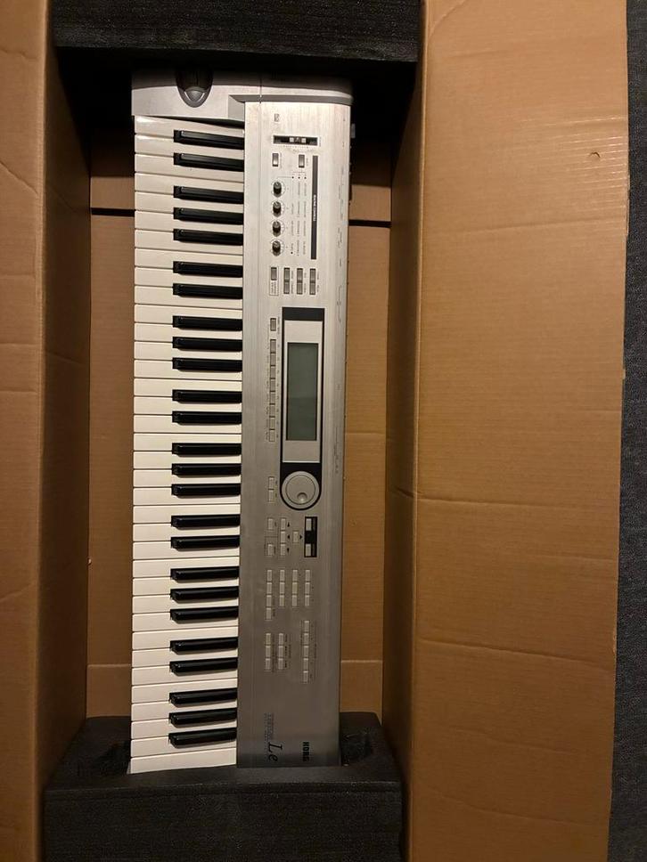 Korg Triton Le 61 Toetsen Keyboard, Muziek en Instrumenten, Keyboards, Gebruikt, 61 toetsen, Korg, Aanslaggevoelig, Ophalen of Verzenden
