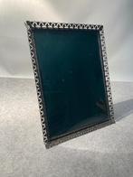 oud fotolijstje met opengewerkte rand, Verzenden