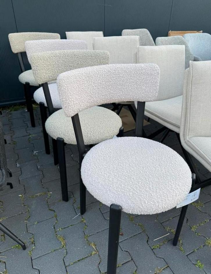 4 x Beige boucle teddy eetkamer stoelen, Huis en Inrichting, Stoelen, Zo goed als nieuw, Vijf, Zes of meer stoelen, Overige kleuren