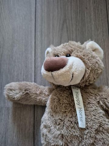 Knuffelbeer van Happy Horse beschikbaar voor biedingen