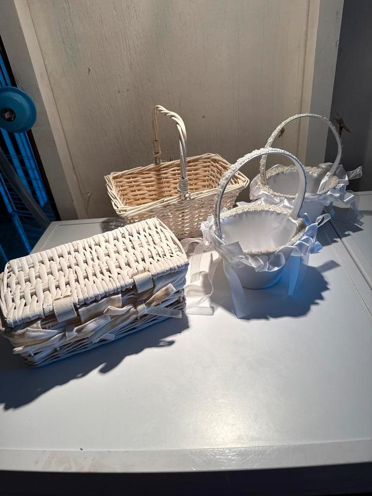 Diverse rieten manden - decoratief en functioneel, Hobby en Vrije tijd, Picknickmanden, Gebruikt, Zonder inhoud, Ophalen