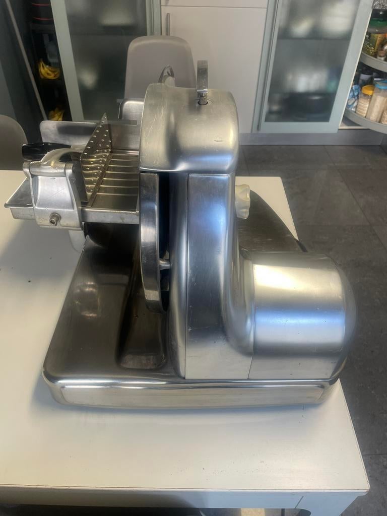 Berkel Vlees snijmachine, Ophalen