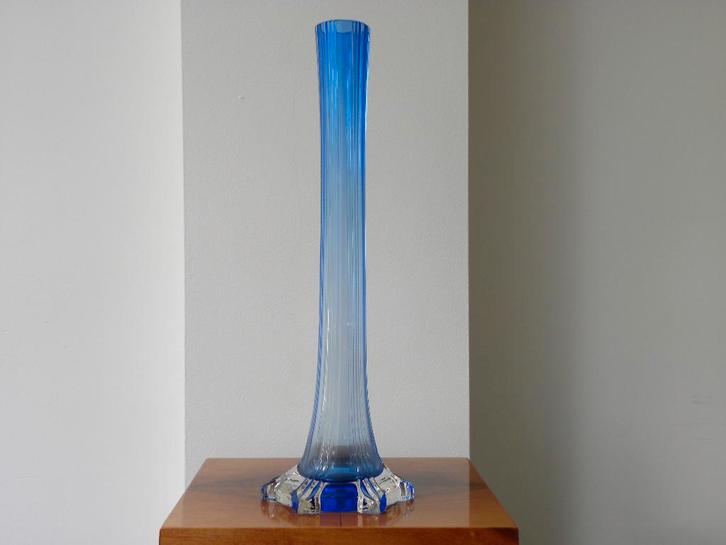 Art deco Hoge Vaas blauw/transparant, Antiek en Kunst, Antiek | Vazen, Ophalen of Verzenden