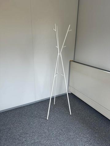Ikea kapstok EKRAR beschikbaar voor biedingen