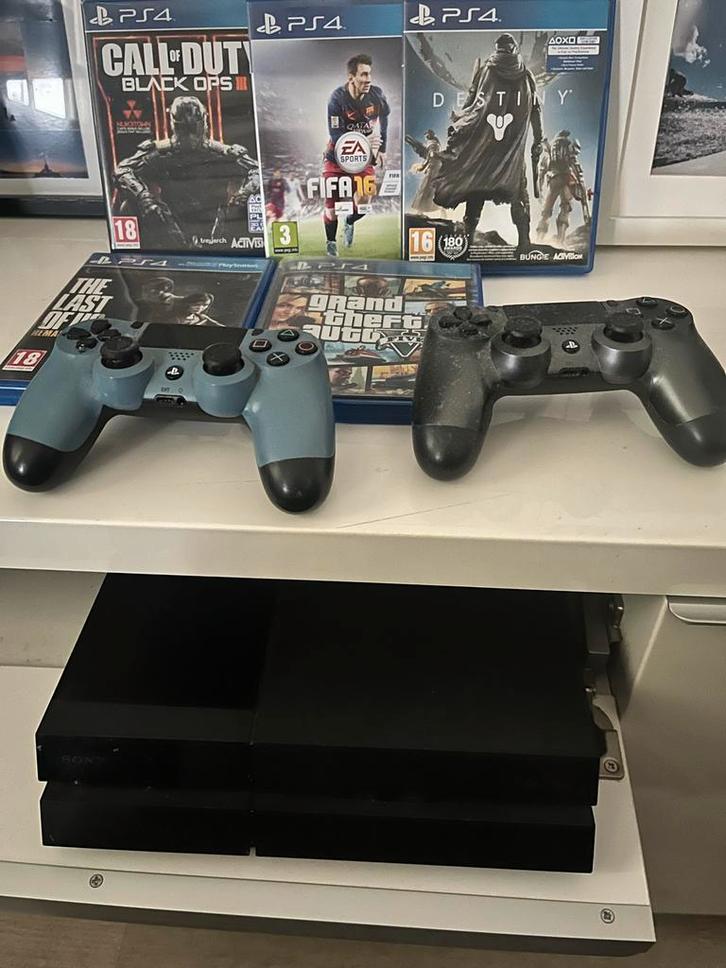 PS4 met 5 games - Gebruikt, werkt goed!, Spelcomputers en Games, Spelcomputers | Sony PlayStation 4, Gebruikt, Original, 500 GB