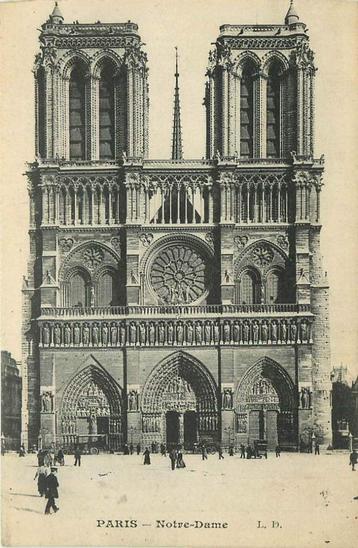 (381-350-037) Paris Notre-Dame beschikbaar voor biedingen