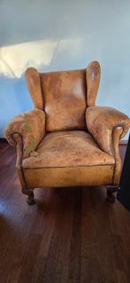 Antieke clubfauteuil., Ophalen