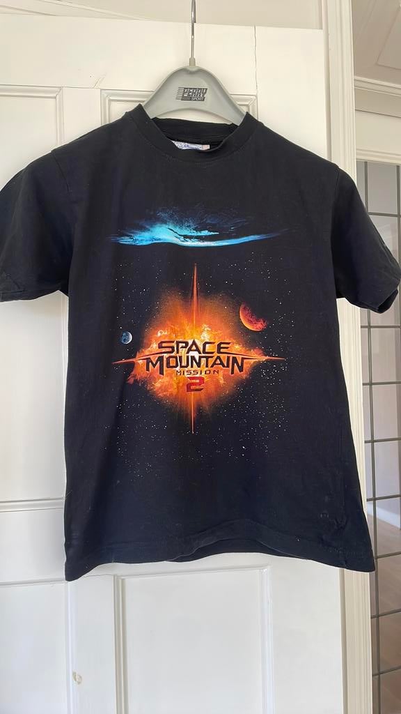 Leuk jongens tshirt zwart opdruk disney  space moutain, Disney, Ophalen of Verzenden, Zo goed als nieuw, Shirt of Longsleeve