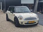 Mini Clubman 1.6 Cooper 2008 Wit, Voorwielaandrijving, 4 cilinders, 4 stoelen, Wit