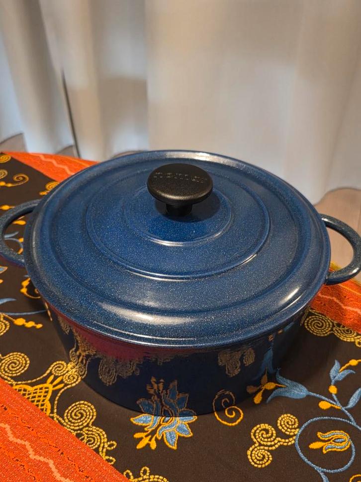 Staub Nomar Gietijzeren Pan - Nieuwstaat!, Huis en Inrichting, Keuken | Potten en Pannen, Nieuw, Koekenpan of Braadpan, Gietijzer