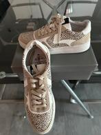 Maruti Sneakers - Maat 41. Nieuw in doos, Kleding | Dames, Schoenen, Beige, Nieuw, Ophalen of Verzenden, Sneakers of Gympen
