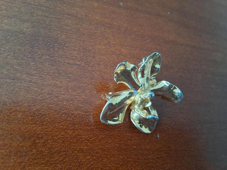 Gouden Orchidee Broche 22K Verguld, Sieraden, Tassen en Uiterlijk, Broches, Zo goed als nieuw, Goud, Goud, 4 tot 7 cm, Ophalen of Verzenden