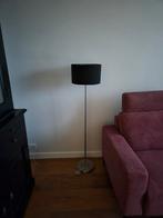 Vloerlamp (138cm) met grijs/zwarte kap, Huis en Inrichting, Lampen | Vloerlampen, Ophalen, Gebruikt, Metaal, 100 tot 150 cm