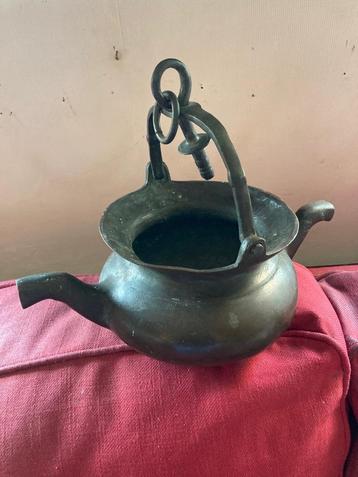 Mooie gave goed antieke bronzen lavabo. beschikbaar voor biedingen