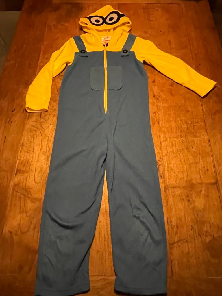 Minion Onesie Maat 122/128, Ophalen, Zo goed als nieuw, 122 t/m 128, Jongen of Meisje