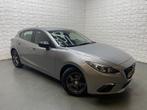 Mazda 3 1.5 S 2DE EIGENAAR NAP, Voorwielaandrijving, Euro 5, Gebruikt, Zwart