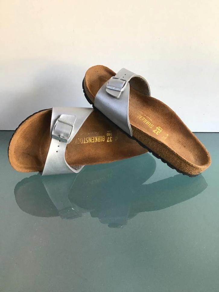 Birkenstock Madrid metallic zilver 37 | Gratis verzenden, Kleding | Dames, Schoenen, Zo goed als nieuw, Slippers, Overige kleuren