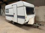 Caravan ( festival caravan), Vast bed, Rondzit, Koelkast, Tot en met 3