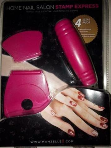 nagel salon meisje met stempels! nagellakken december KOOPJE beschikbaar voor biedingen