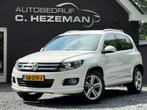 Volkswagen Tiguan 1.4 TSI Sport&Style R-line Edition Navigat, Voorwielaandrijving, Euro 5, 15 km/l, Zwart