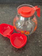 Vintage glazen gebloemde theepot met twee rode houders, Overige typen, Ophalen of Verzenden, Overige stijlen, Glas