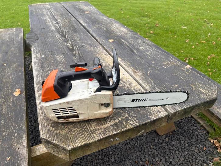 2015 prof stihl ms 201t kettingzaag tophandle, Tuin en Terras, Hand-tuingereedschap, Zo goed als nieuw, Ophalen of Verzenden