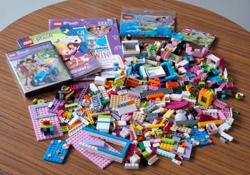 Bak lego Friends & tijdschriften  beschikbaar voor biedingen
