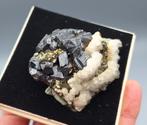 Sfaleriet, Calciet, Pyriet - Trepca, Kosovo, Verzamelen, Mineralen en Fossielen, Ophalen of Verzenden, Mineraal
