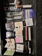Nieuw proefjes, make up borstels en 5 maskara's, Ophalen of Verzenden, Zo goed als nieuw, Zwart, Gehele gezicht