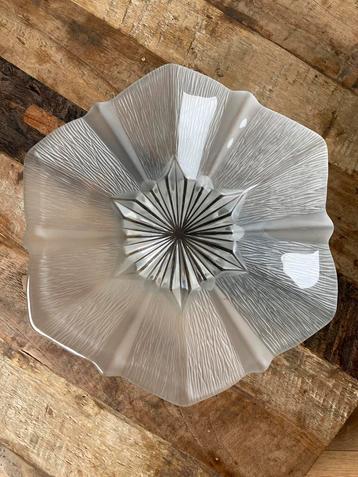Vintage glazen schaal Walther Glas beschikbaar voor biedingen