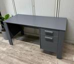 Woood grijs bureau Dennis, Huis en Inrichting, Bureaus, Ophalen, Zo goed als nieuw