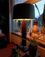 Unieke schemerlamp | tafellamp | OUD EIKEN BOERDERIJHOUT, Ophalen of Verzenden, Zo goed als nieuw, Hout, 50 tot 75 cm