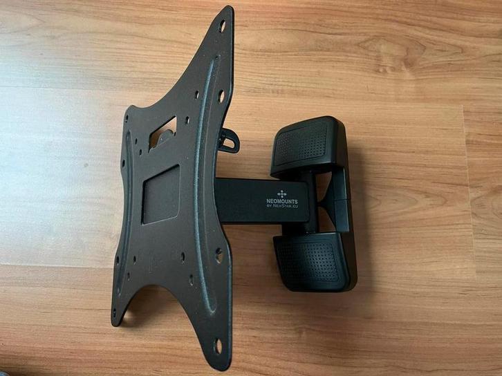 TV Muurbeugel NewStar NM-W325BLACK, Audio, Tv en Foto, Televisiebeugels, Gebruikt, Ophalen of Verzenden