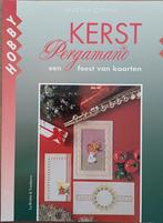 Een feest van kaarten - Kerst Pergamano - Martha Ospina, Hobby en Vrije tijd, Ophalen of Verzenden, Zo goed als nieuw, Kerst, Overige typen