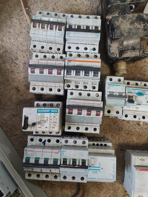 groepenkasten ,zekeringen   grondkabel, Doe-het-zelf en Verbouw, Elektra en Kabels, Gebruikt, Overige typen, Ophalen