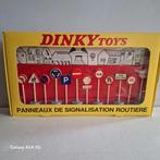 Dinky Toys Verkeersborden Set, Verzenden, Jongen of Meisje