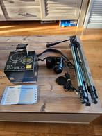 Nikon Coolpix L320 Camera + Statief, Gebruikt, Compact, Ophalen of Verzenden, Nikon