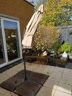 zwevende grote parasol inclusief voet en zware tegels, Ophalen, Gebruikt, 2 tot 3 meter, Zweefparasol