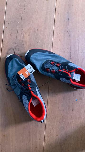 Zeilschoenen (nieuw) beschikbaar voor biedingen