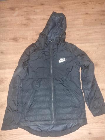 Nike Jas - Maat S - Zwart beschikbaar voor biedingen
