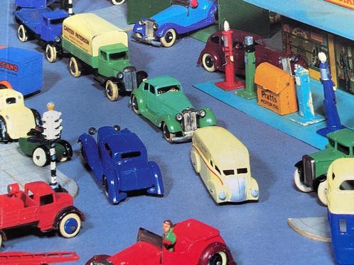 Dinky toy price guide + Toy Collectors guide, Hobby en Vrije tijd, Modelauto's | 1:43, Zo goed als nieuw, Auto, Dinky Toys, Ophalen of Verzenden