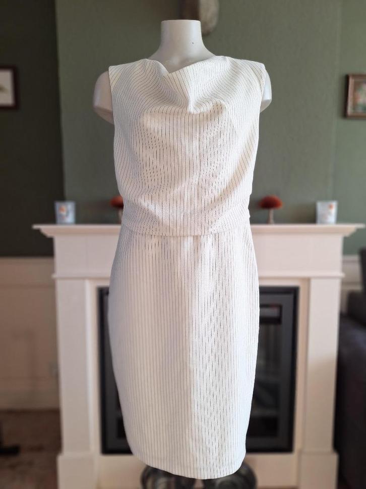 Donna Karan creme zwarte jurk 10 38 M waterval hals gratis v, Kleding | Dames, Jurken, Zo goed als nieuw, Maat 38/40 (M), Wit