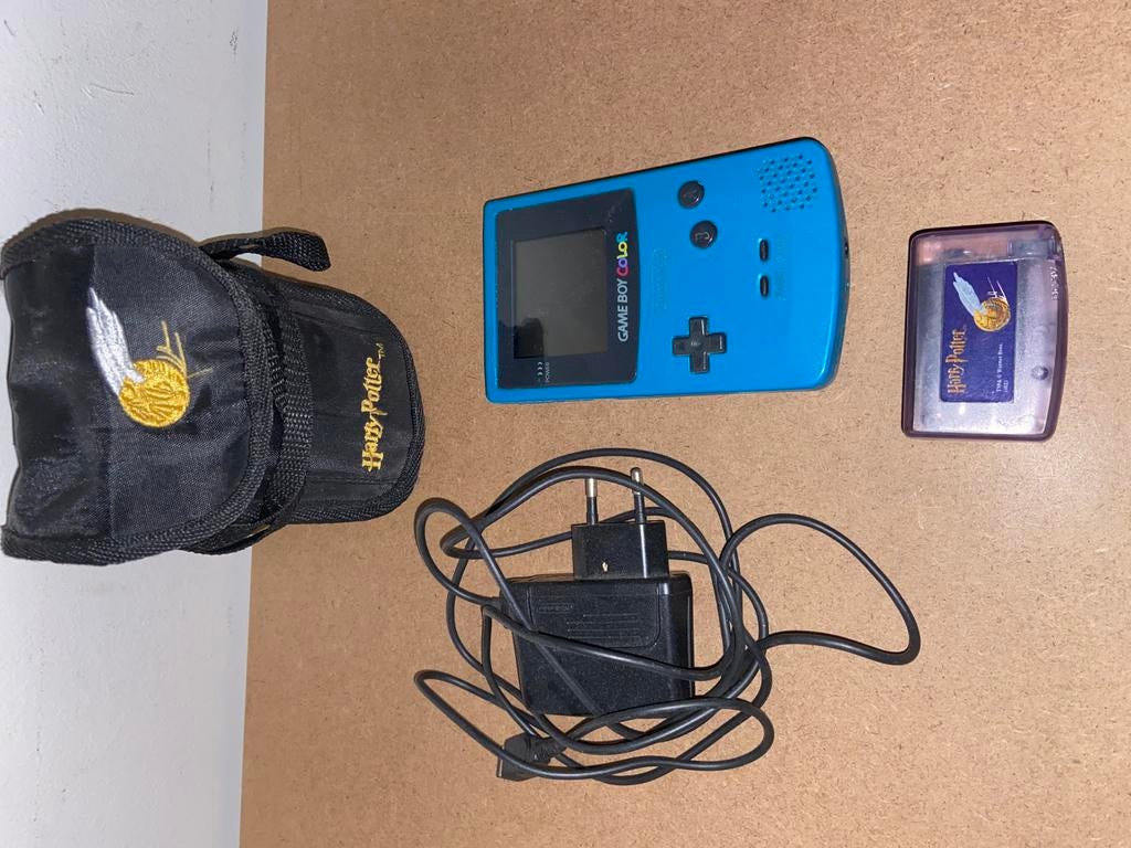 Nintendo Game Boy Color - blauw - Harry Potter collectie, Spelcomputers en Games, Ophalen, Zo goed als nieuw